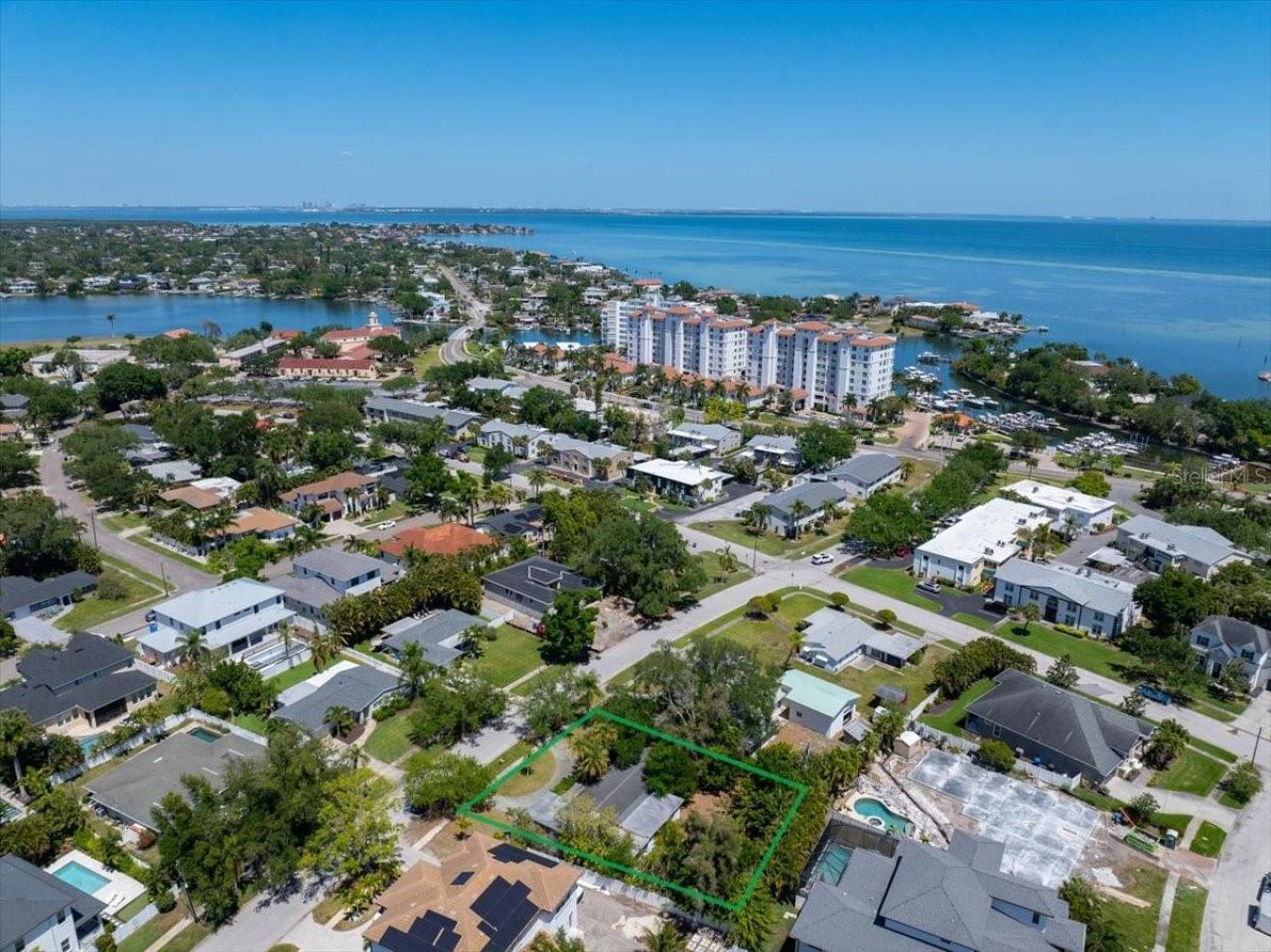 459 Bayview Drive Ne, Saint Petersburg, FL 33704 Photo