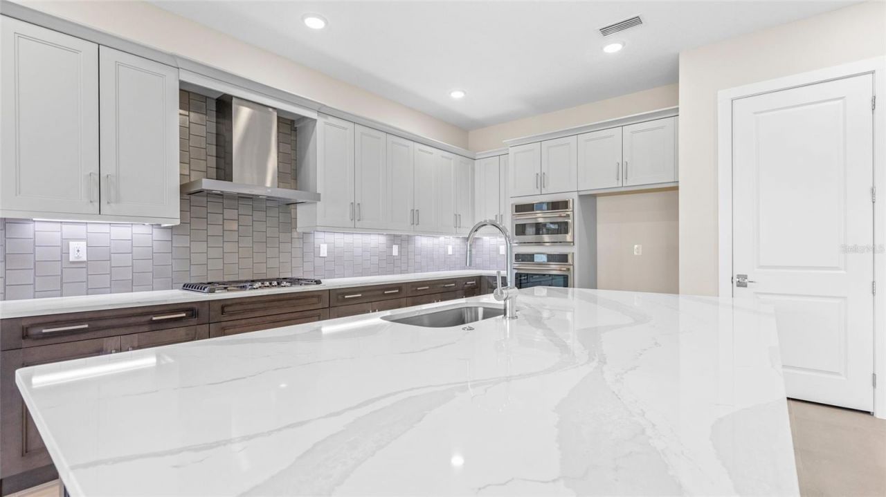 18225 Cresswind Terrace, Lakewood Ranch, FL 34211 Photo