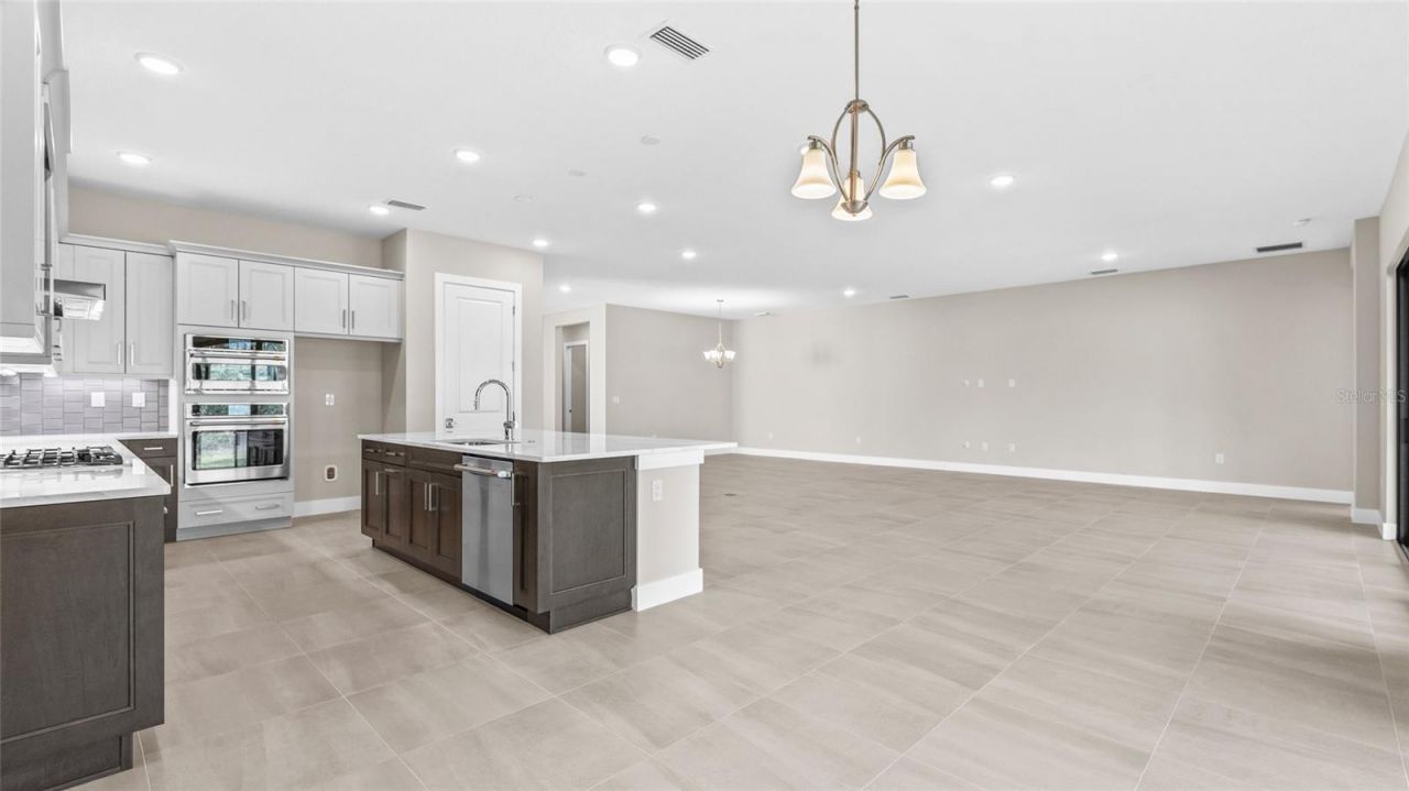 18225 Cresswind Terrace, Lakewood Ranch, FL 34211 Photo