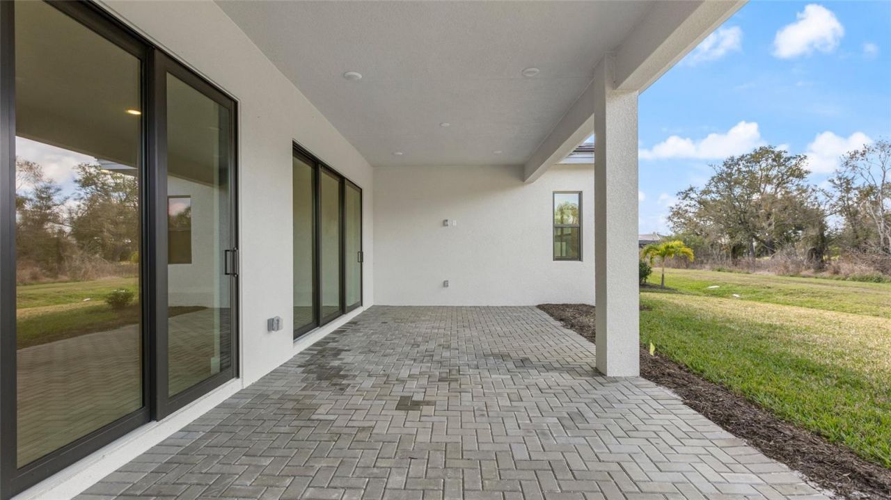 18225 Cresswind Terrace, Lakewood Ranch, FL 34211 Photo