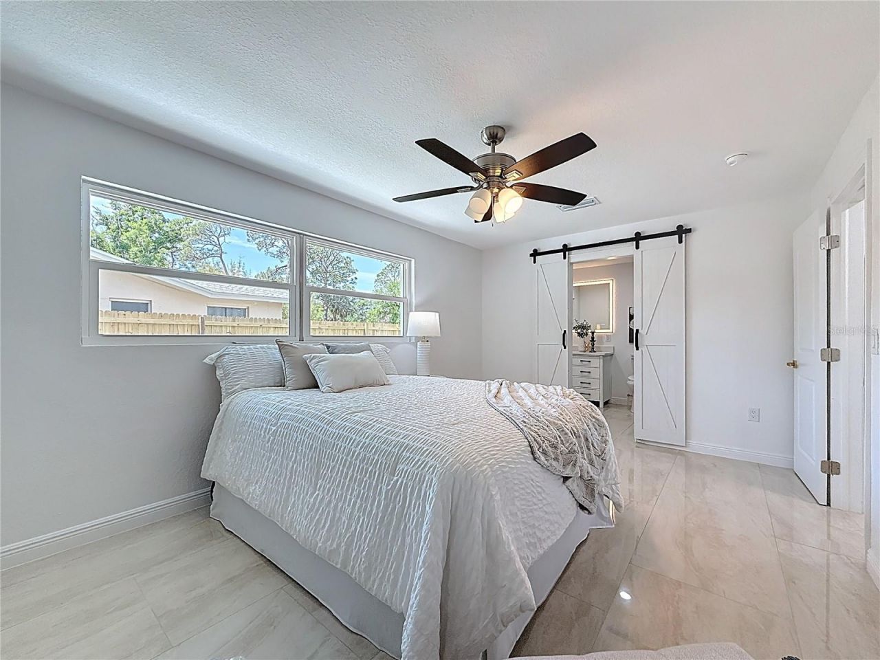 910 Alcazar Way S, Saint Petersburg, FL 33705 Photo