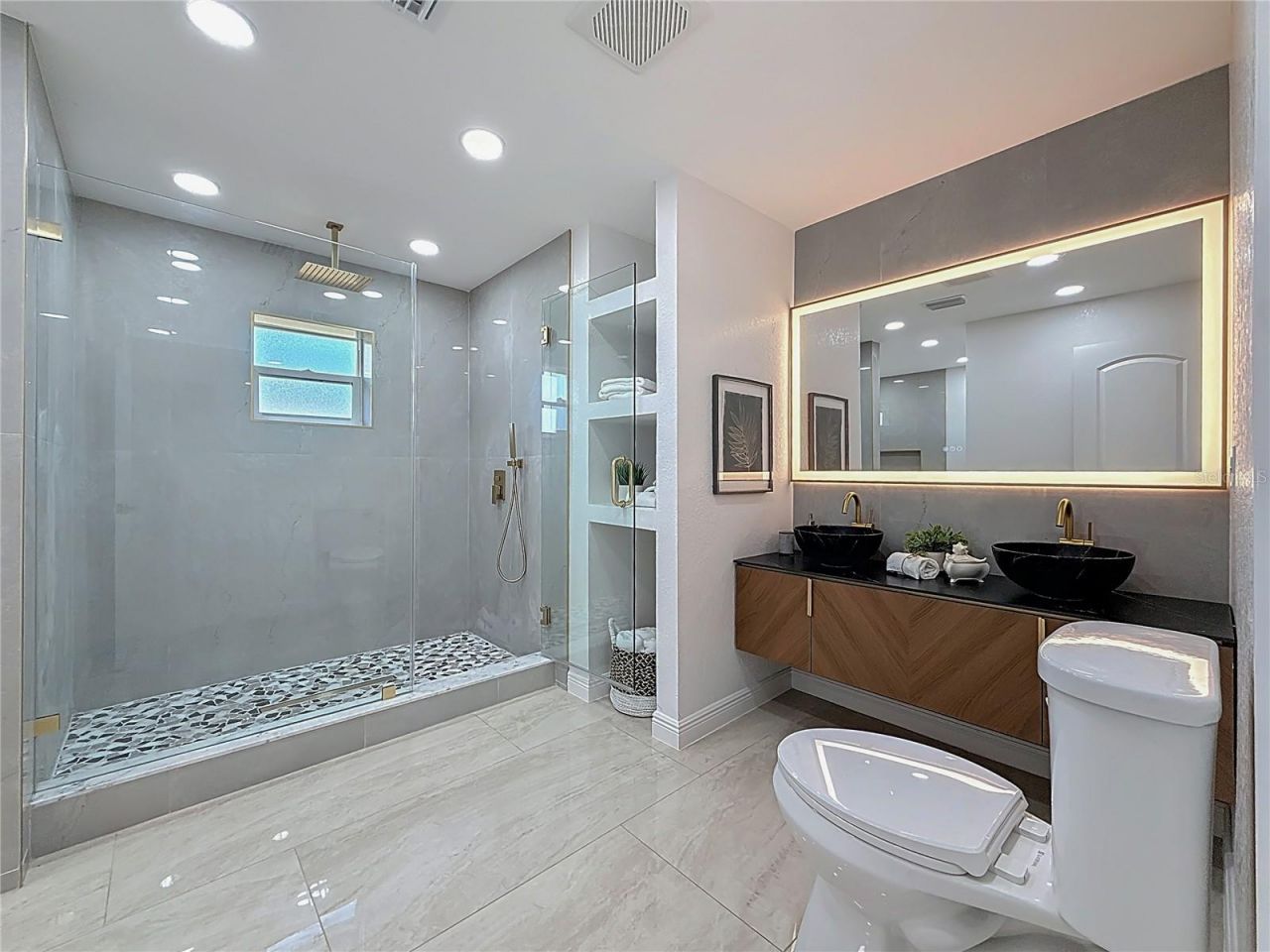 910 Alcazar Way S, Saint Petersburg, FL 33705 Photo