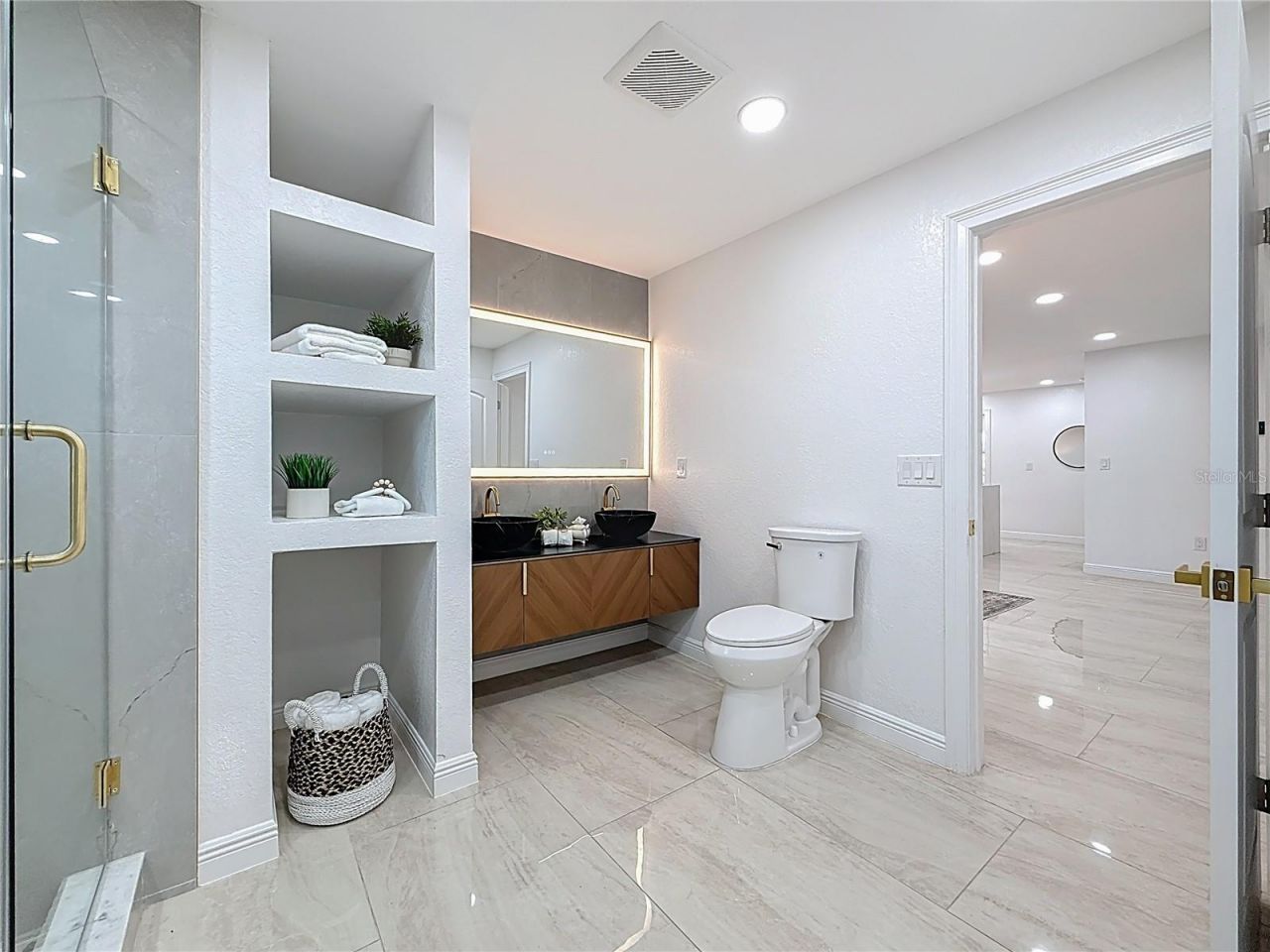 910 Alcazar Way S, Saint Petersburg, FL 33705 Photo