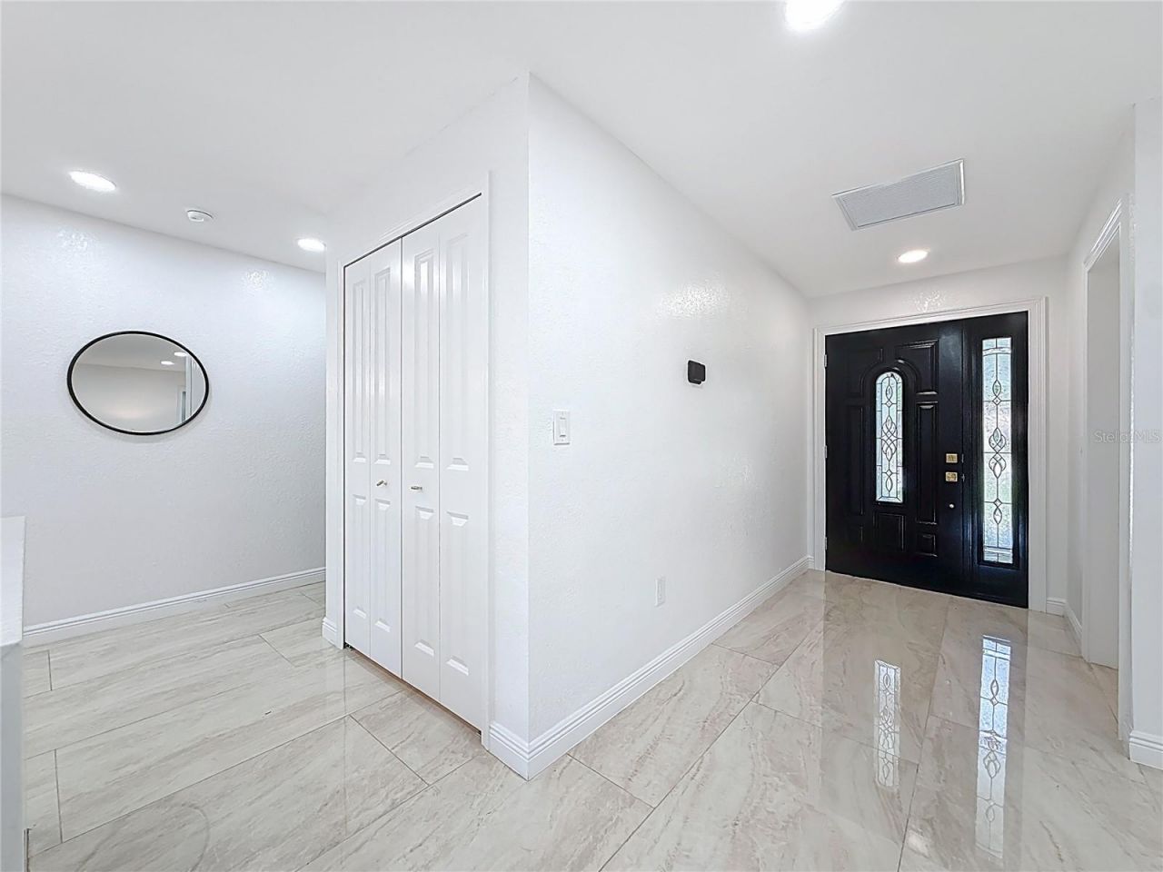 910 Alcazar Way S, Saint Petersburg, FL 33705 Photo