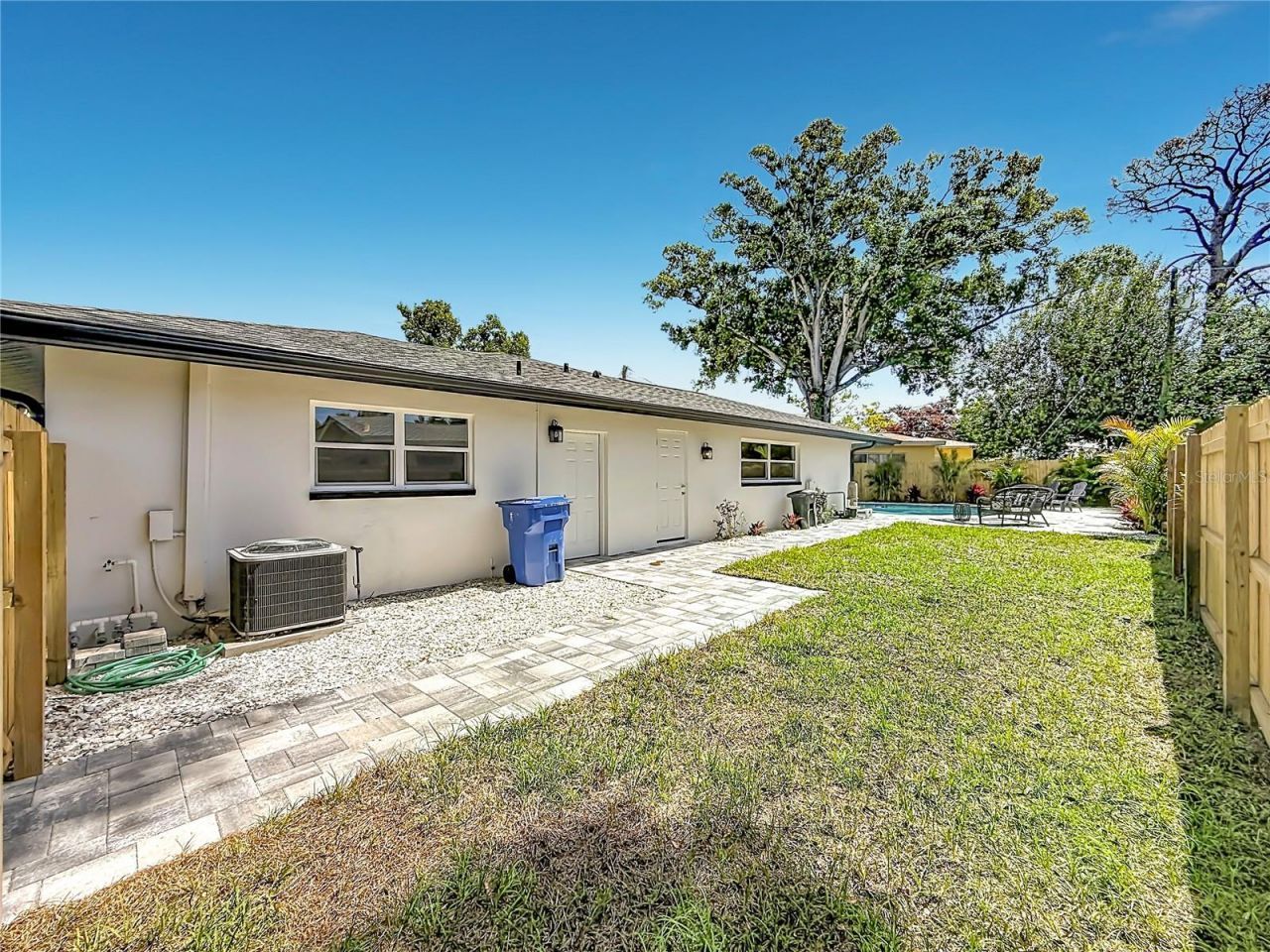 910 Alcazar Way S, Saint Petersburg, FL 33705 Photo