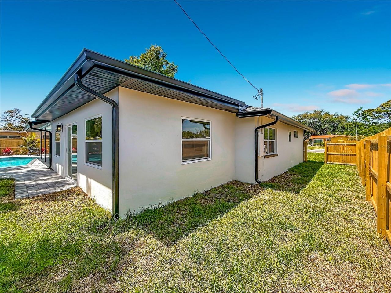910 Alcazar Way S, Saint Petersburg, FL 33705 Photo
