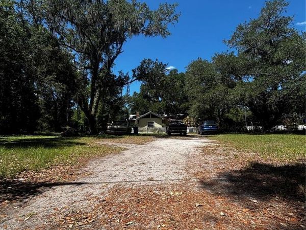 7027 CHARLES HUMPHREY ROAD , PLANT CITY, FL 33565