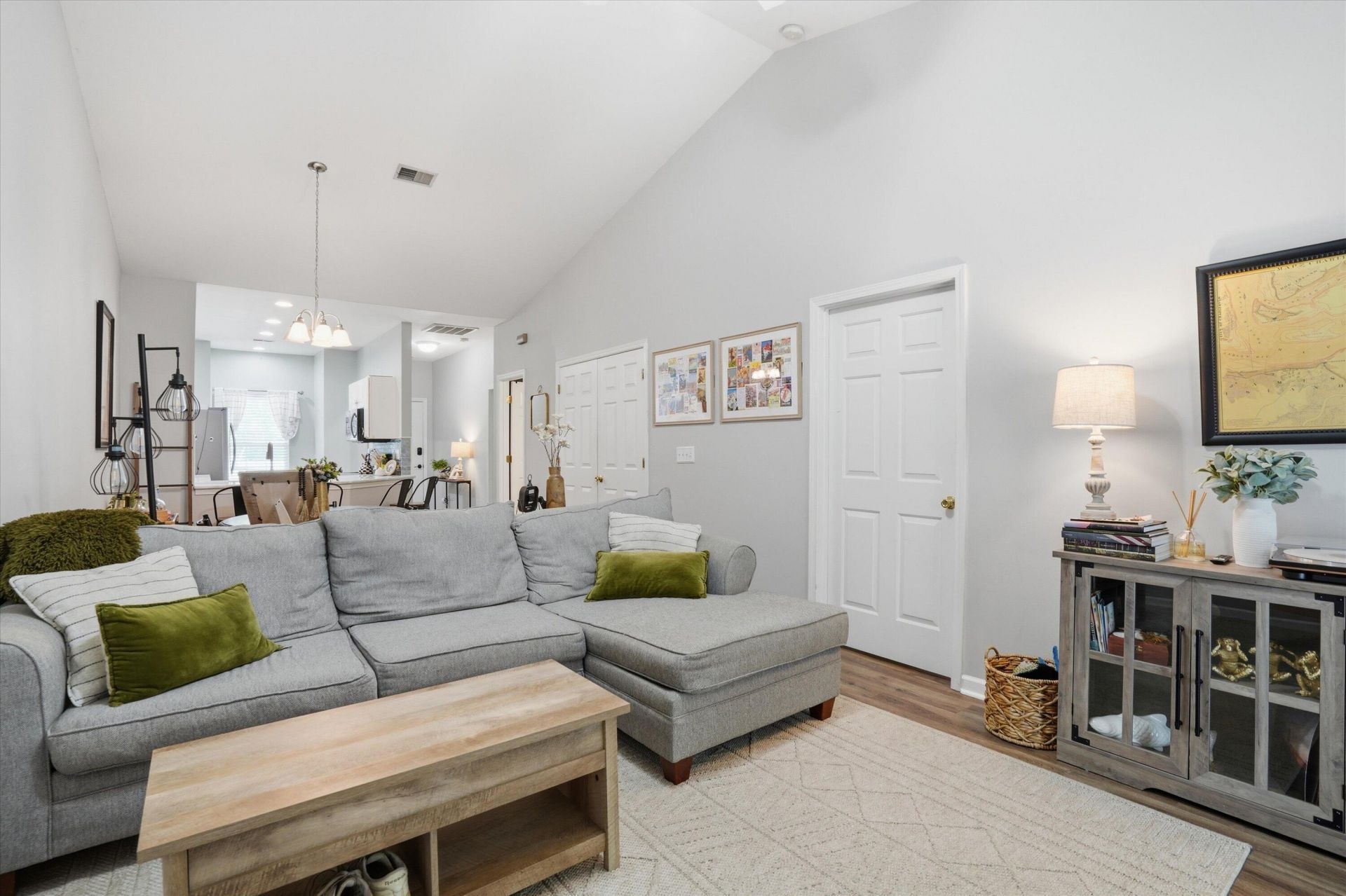 1341 Old Tabby Lane Photo 5