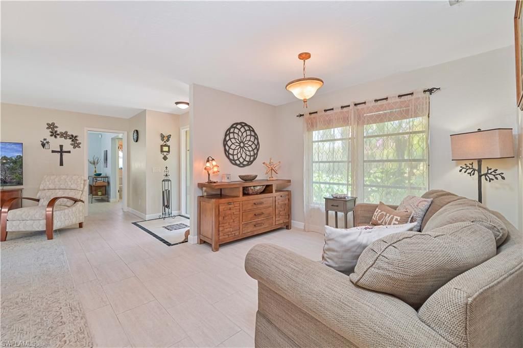 1910 Oak Dr, Alva, FL 33920 Photo