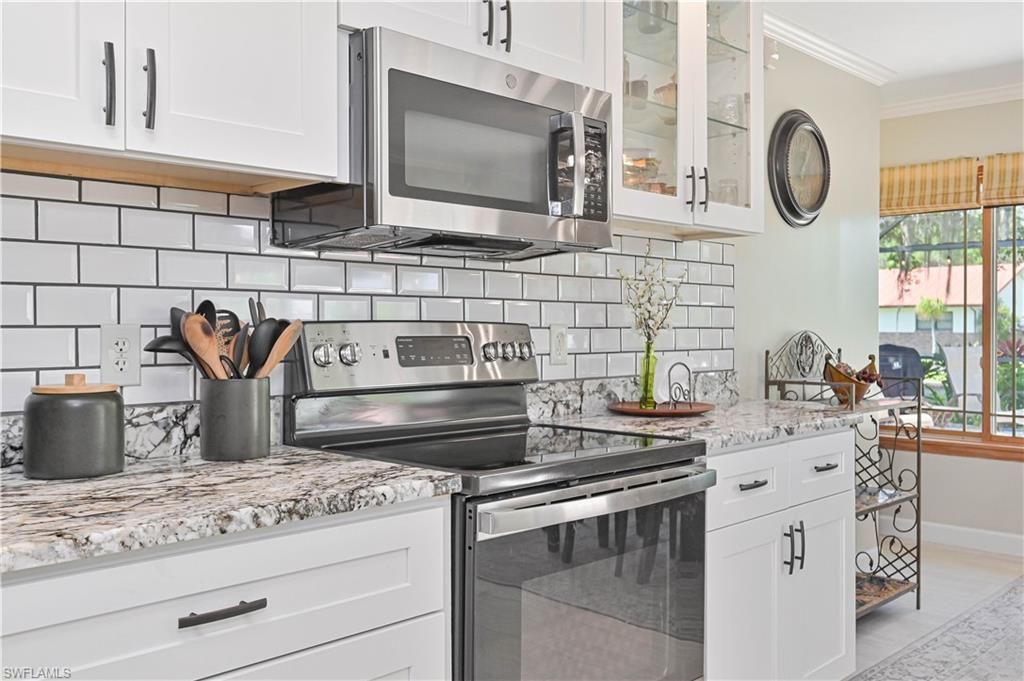 1910 Oak Dr, Alva, FL 33920 Photo