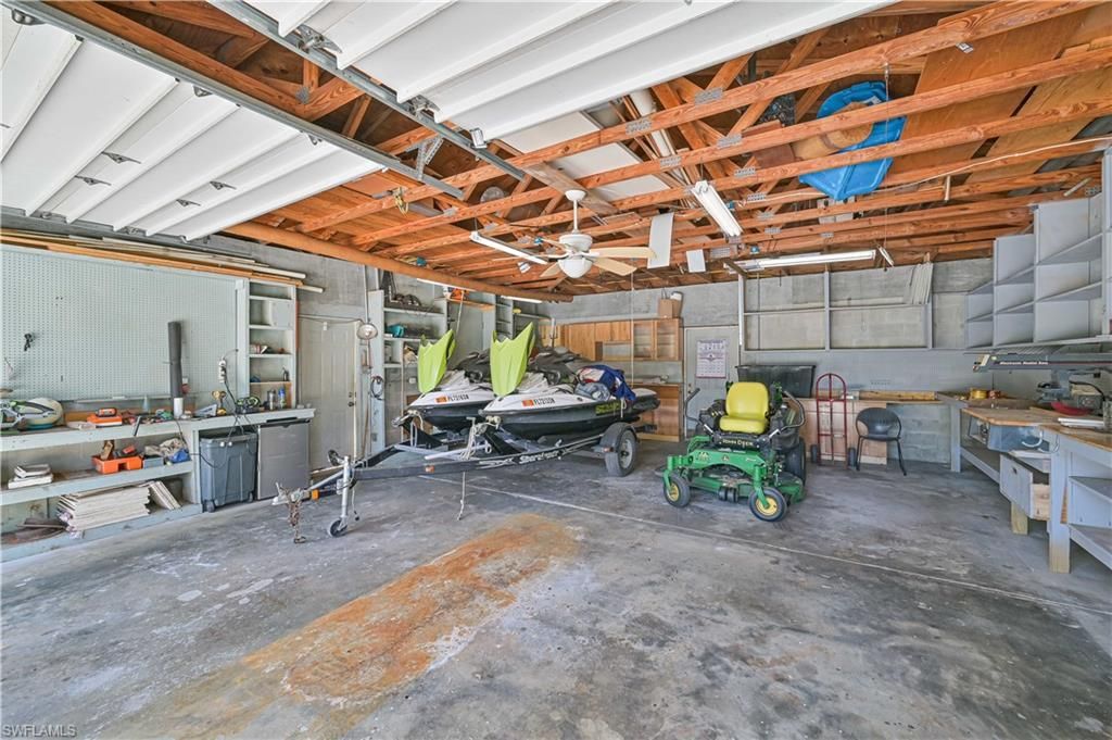 1910 Oak Dr, Alva, FL 33920 Photo