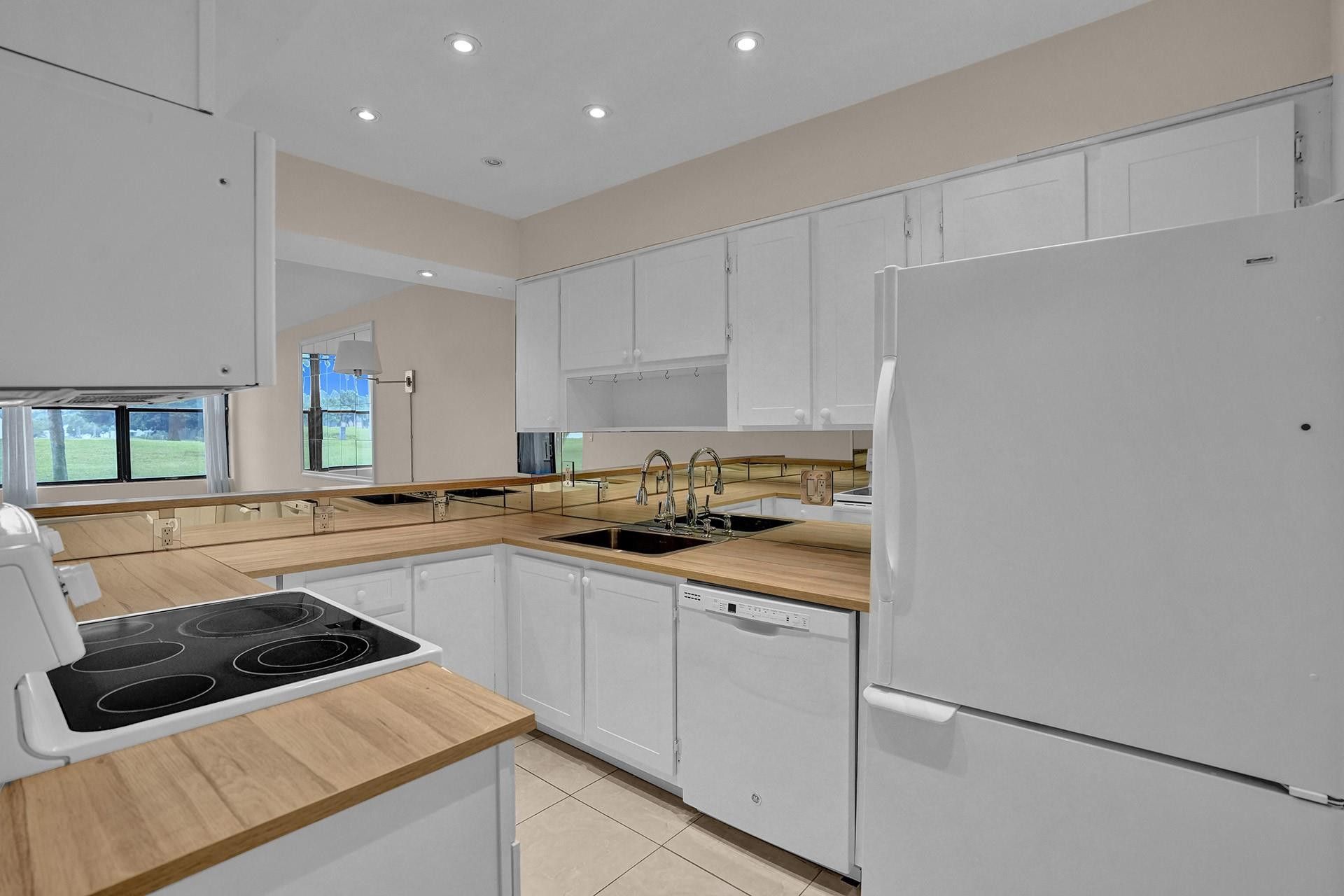 16300 Golf Club Road, Unit 109, Weston, FL 33326 Photo