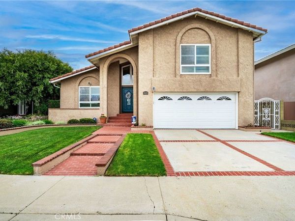 3601 Bluebell St, Seal Beach, CA 90740