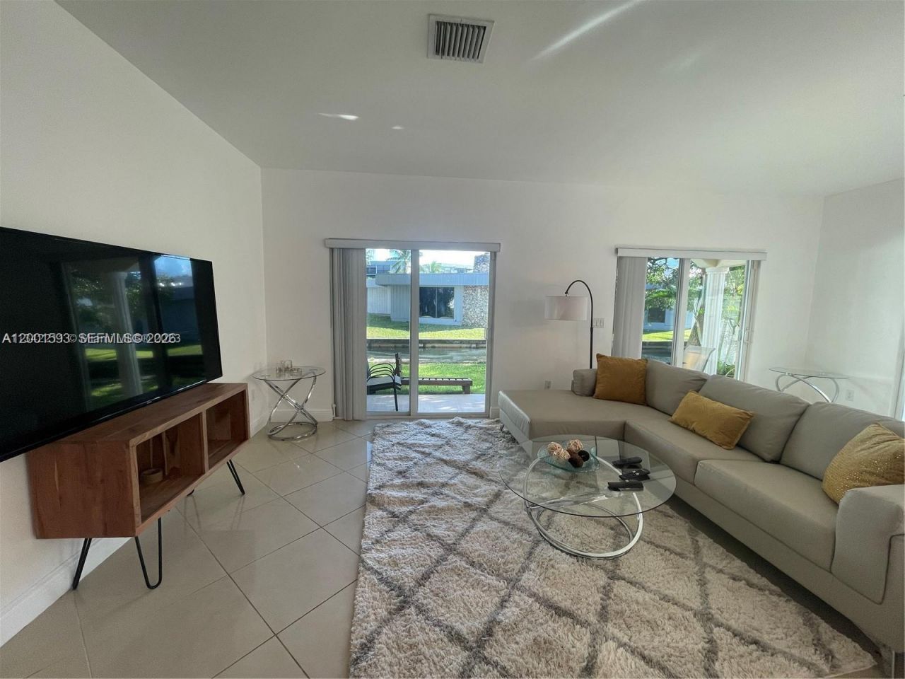 3450-3470 NW 17th Ter, Oakland Park, FL 33309 Photo