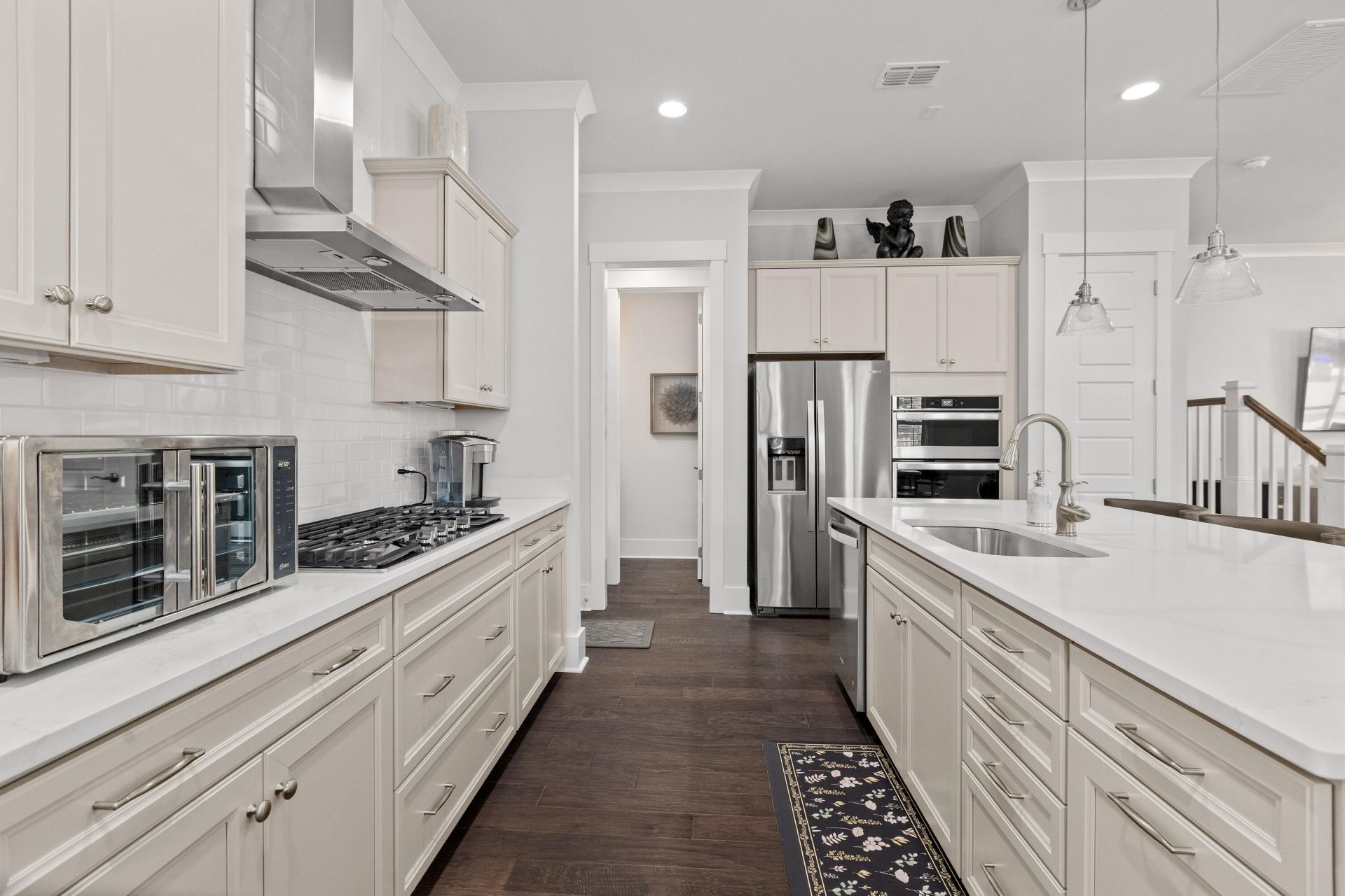 2886 Eddy Drive Photo 10