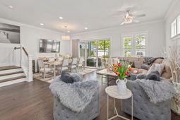 2886 Eddy Drive photo 4