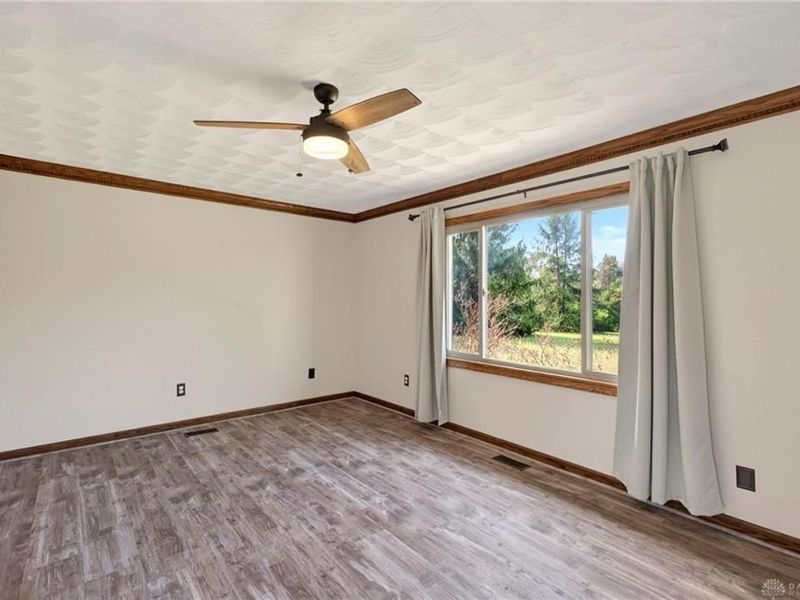 9367 Artz Road, Huber Heights, OH 45344 Photo 11