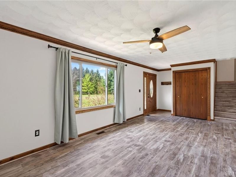 9367 Artz Road, Huber Heights, OH 45344 Photo 12