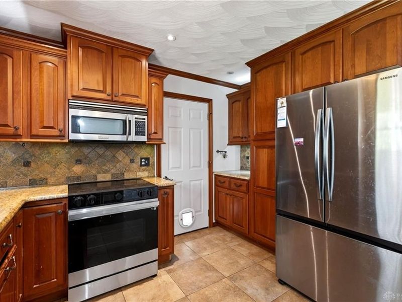 9367 Artz Road, Huber Heights, OH 45344 Photo 20