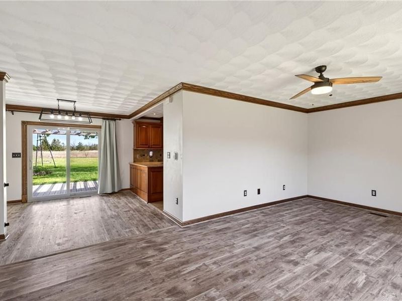 9367 Artz Road, Huber Heights, OH 45344 Photo 9