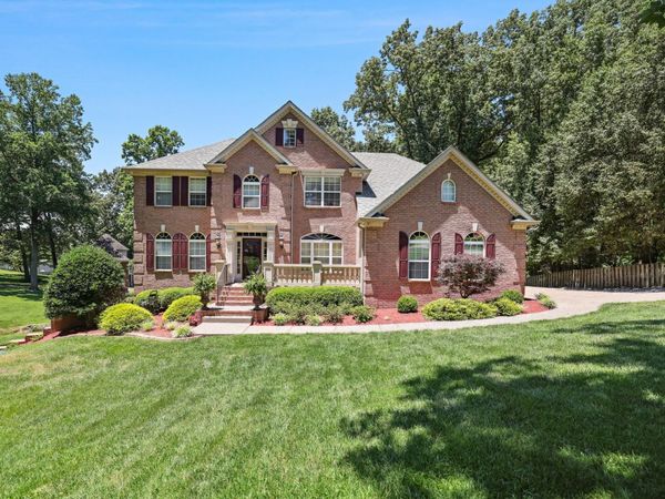 1013 Cherry Springs Dr , Cottontown, TN 37048