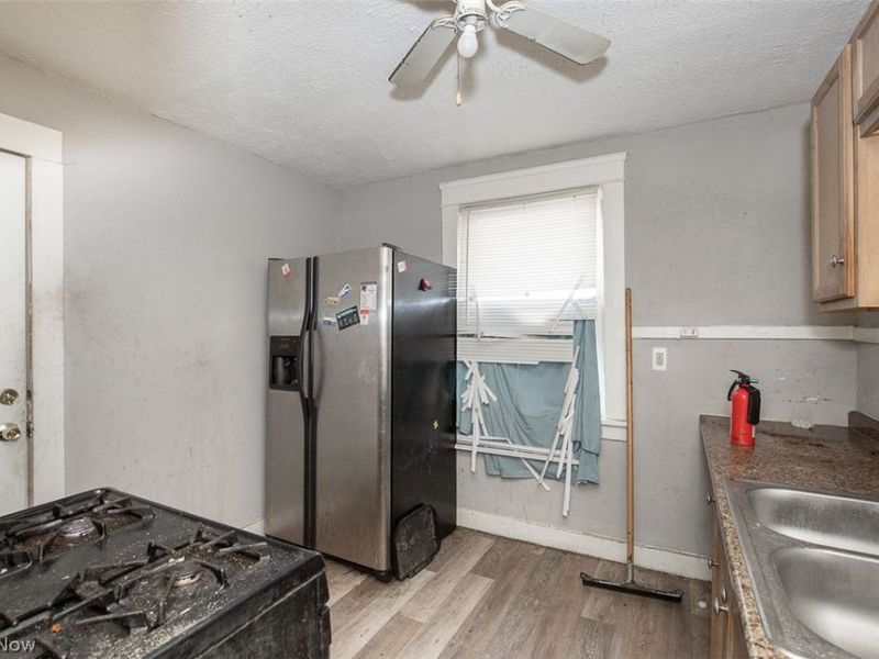 3233 E 132nd Street, Cleveland, OH 44120 Photo 32