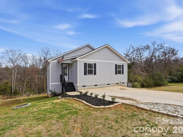 102 Snyder Court NE, Concord, NC 28025