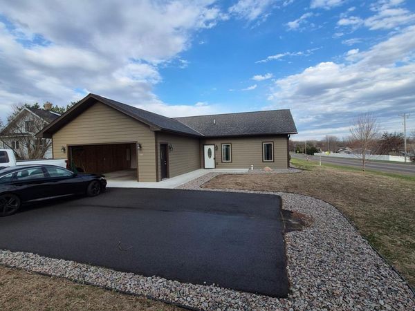 1000 10th Avenue NE, Sauk Rapids, MN 56379
