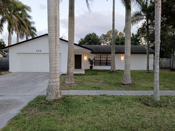430 La Mancha Avenue, Royal Palm Beach, FL 33411