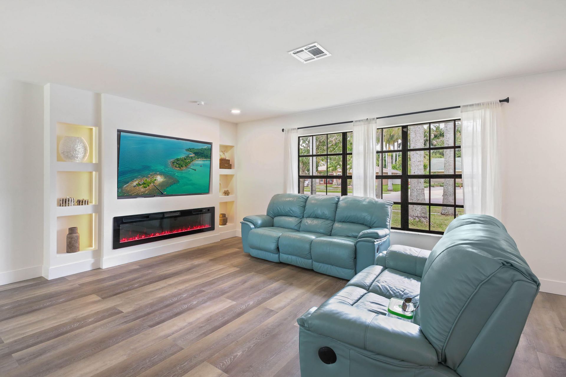 430 La Mancha Avenue, Royal Palm Beach, FL 33411 Photo