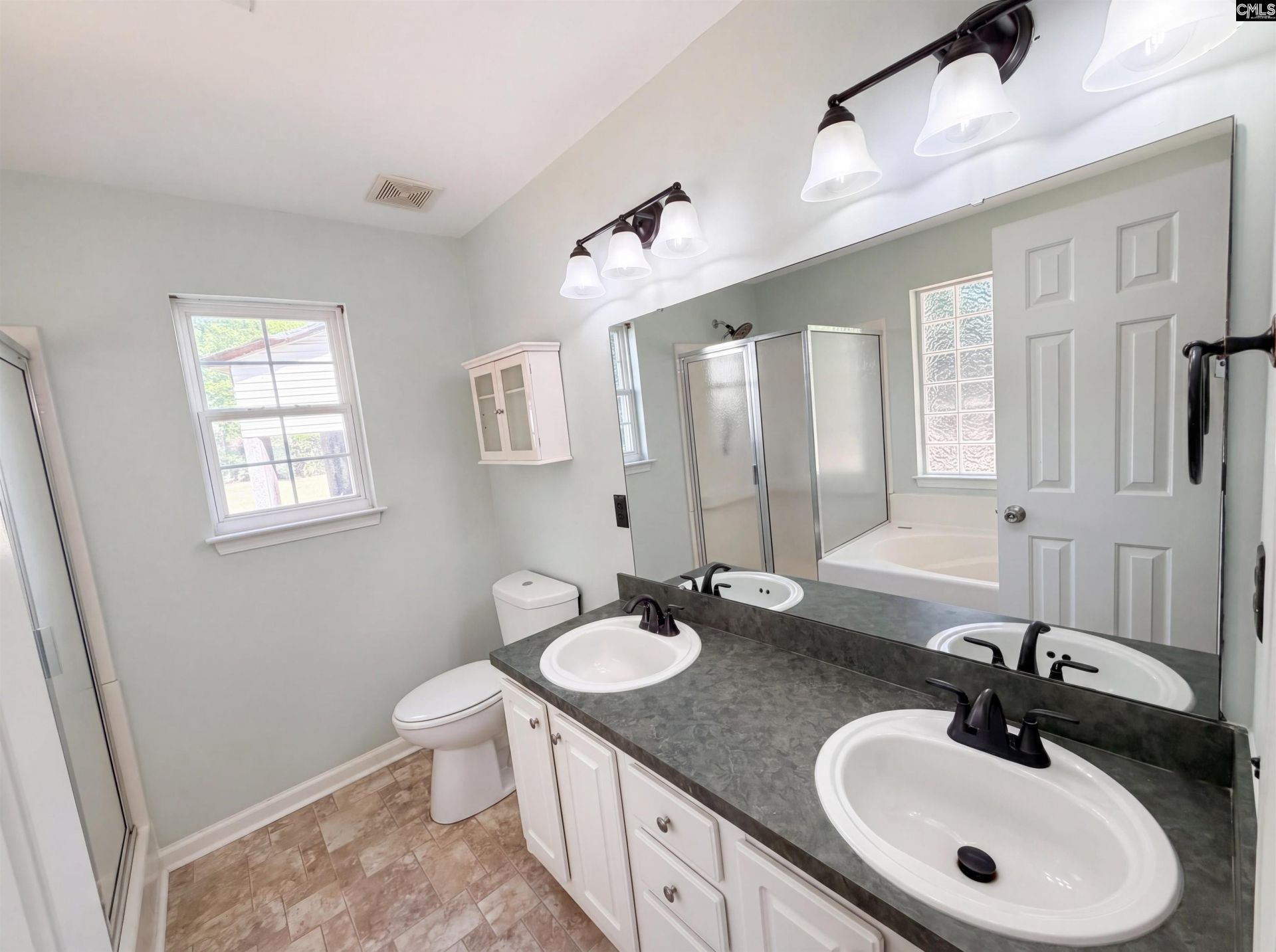 126 Westshire Place  Photo 14