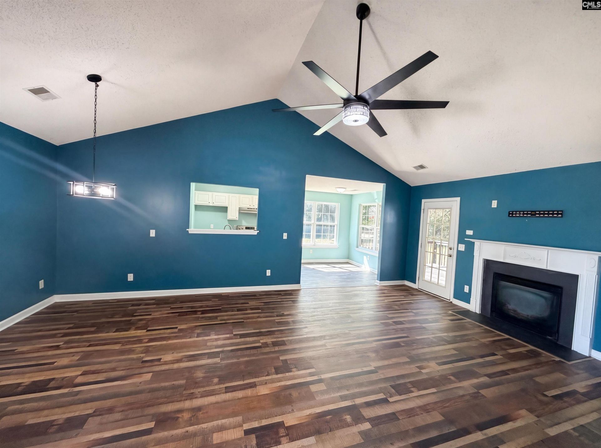 126 Westshire Place  Photo 7