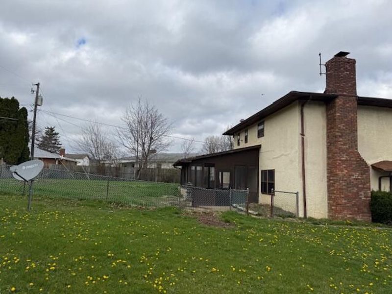 1239 Bradshire Drive, Columbus, OH 43220 Photo 14