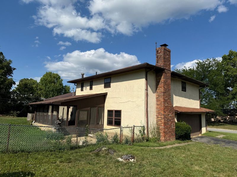 1239 Bradshire Drive, Columbus, OH 43220 Photo 3