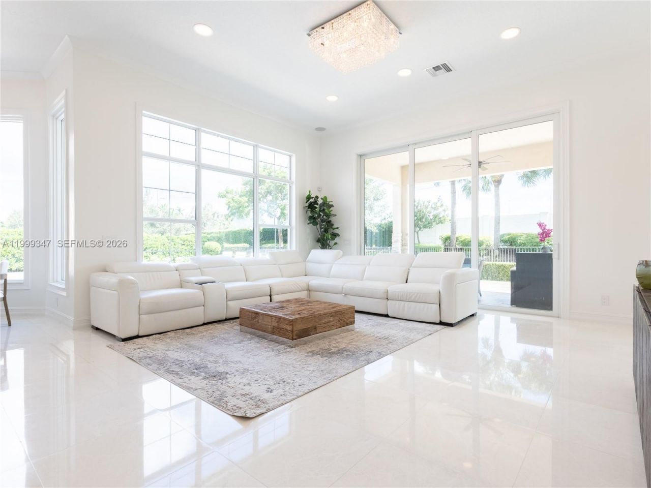 4950 E Sterling Ranch Cir, Davie, FL 33314 Photo