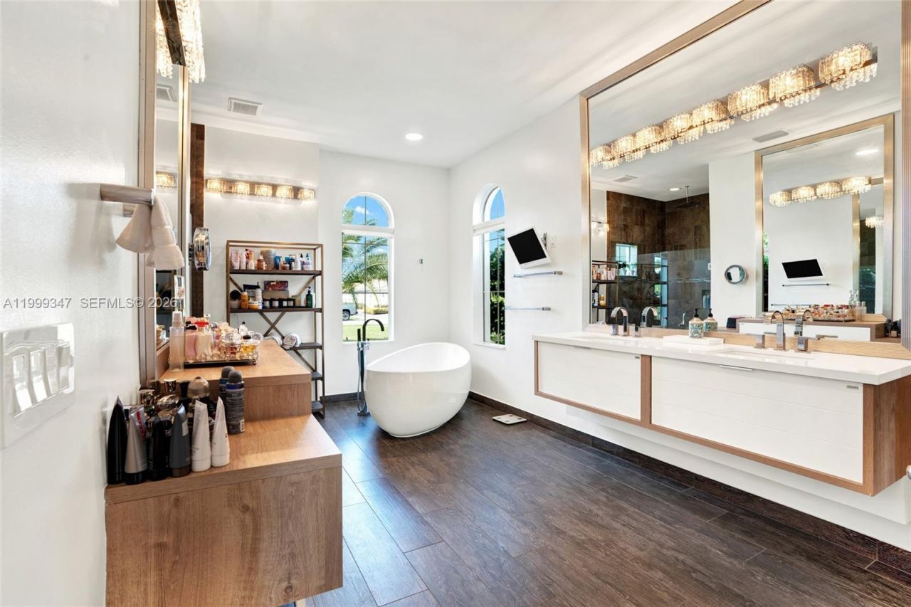 4950 E Sterling Ranch Cir , Davie, FL 33314 Photo