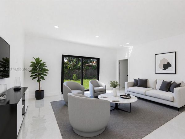 5550 SW 4th St, Miami, FL 33134