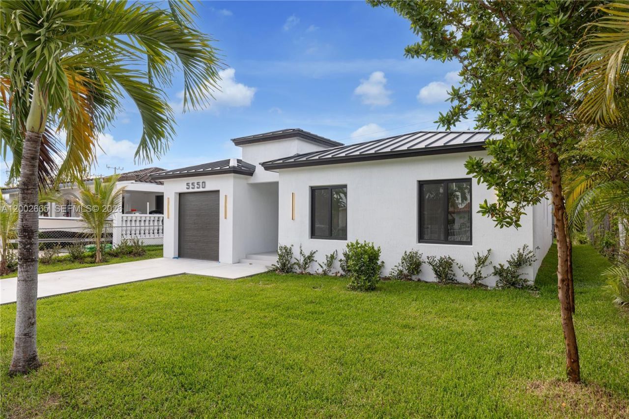 5550 SW 4th St, Miami, FL 33134 Photo