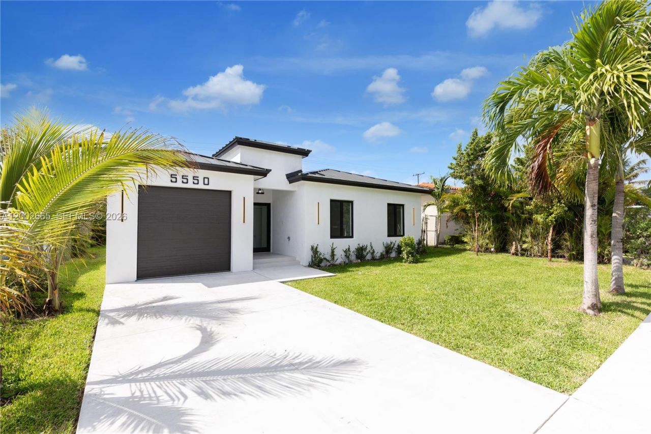5550 SW 4th St, Miami, FL 33134 Photo