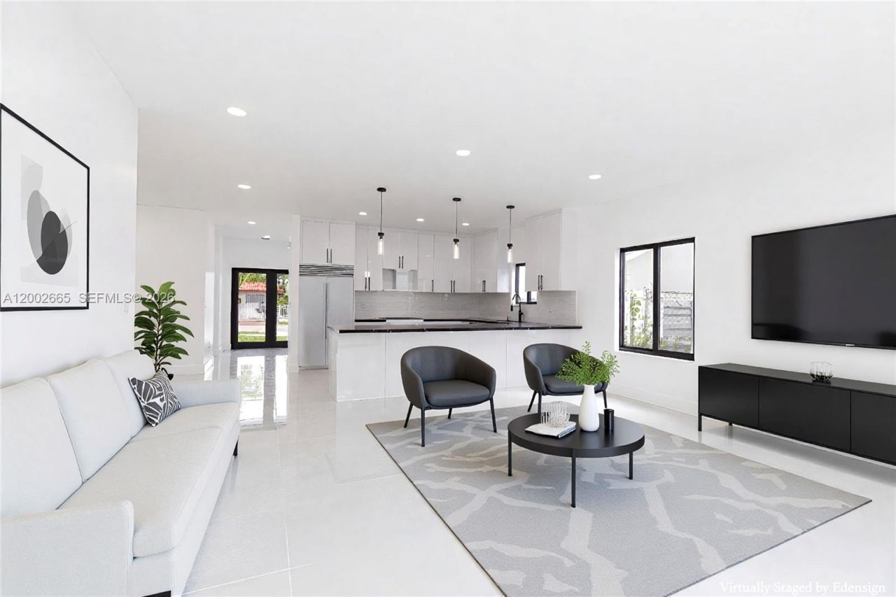 5550 SW 4th St, Miami, FL 33134 Photo