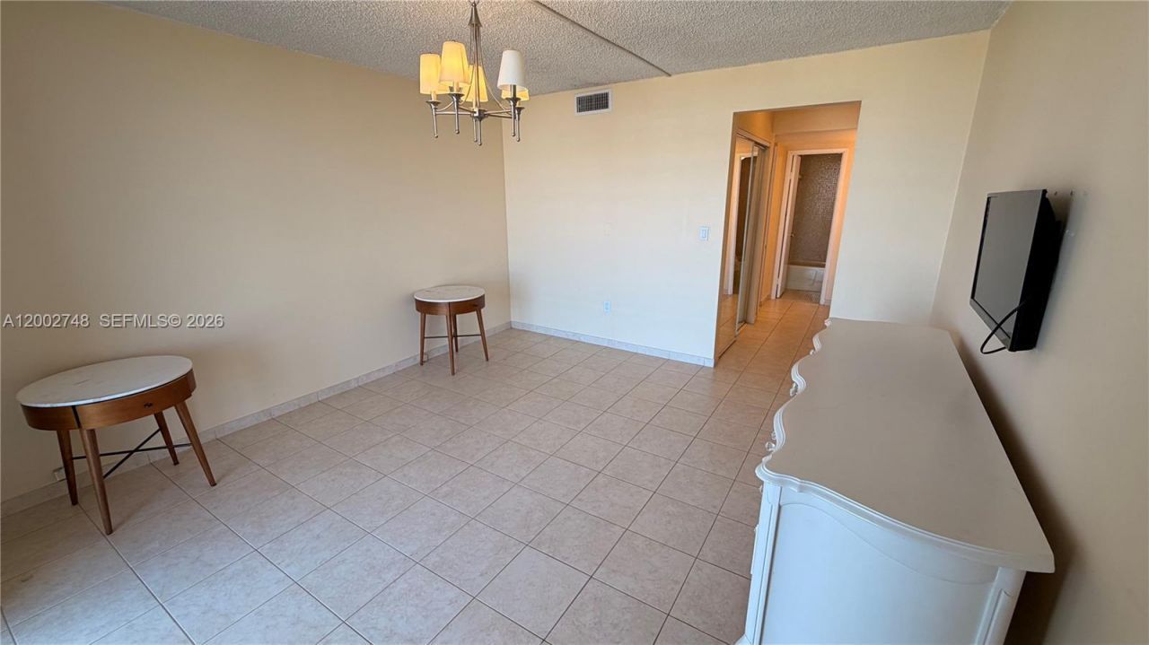 1351 NE Miami Gardens Dr, Unit 902E, Miami, FL 33179 Photo