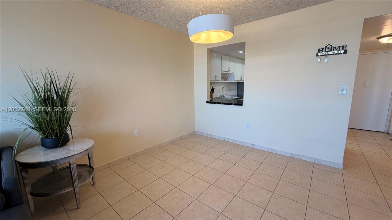 1351 NE Miami Gardens Dr, Unit 902E, Miami, FL 33179 Photo