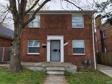 19190 Hoover Street , Detroit, MI 48205