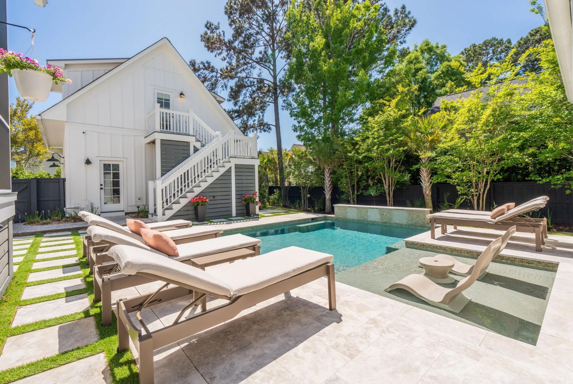 305 Gunboat Lane Photo 5