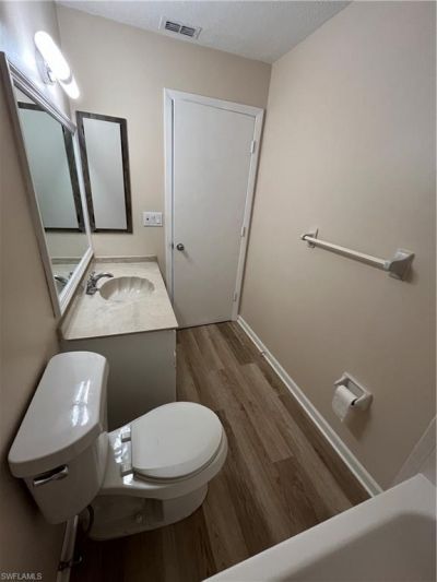 3906 SE 11th Pl, Unit 604, Cape Coral, FL 33904 Photo