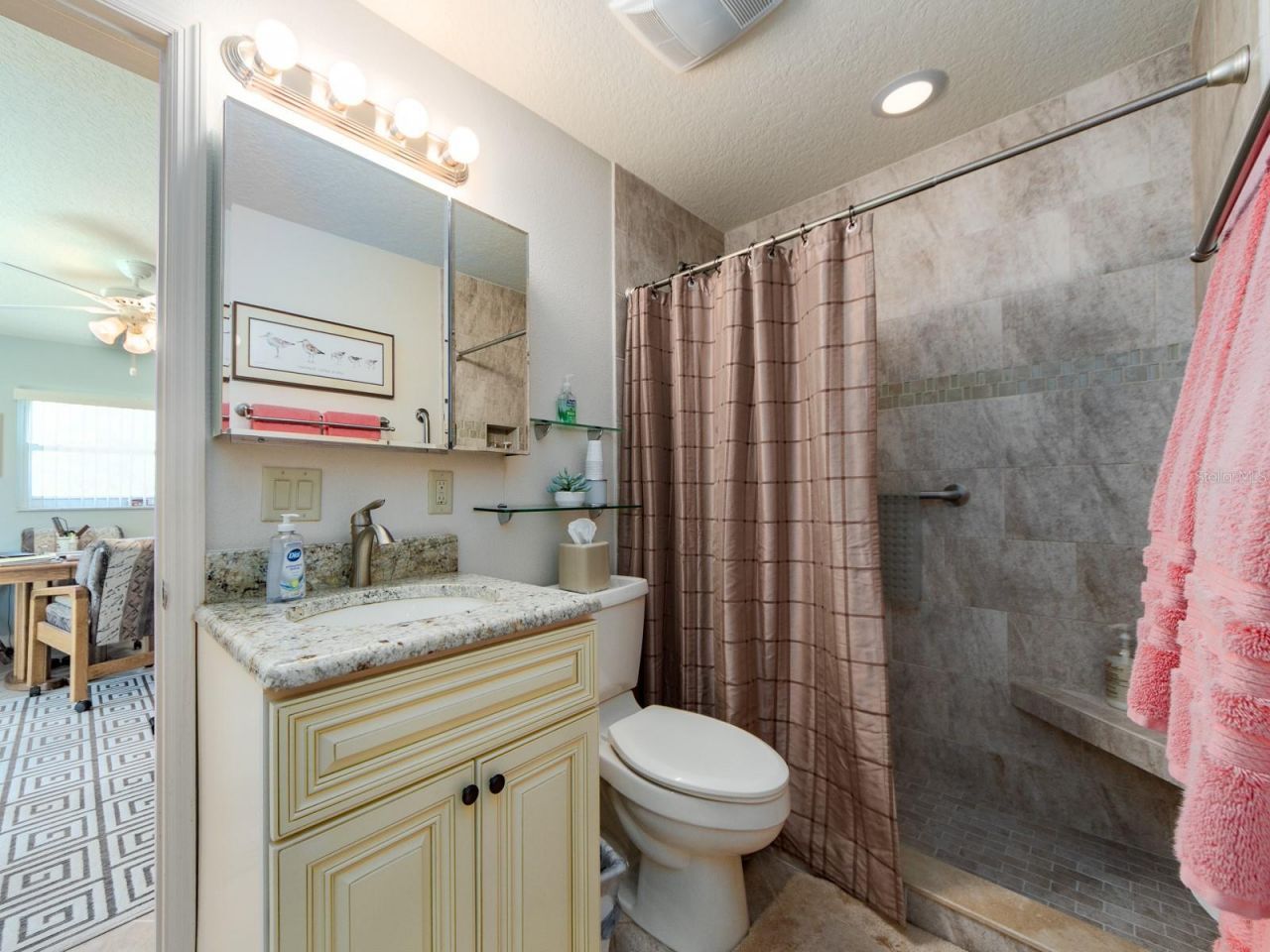 9227 143rd Street, Seminole, FL 33776 Photo