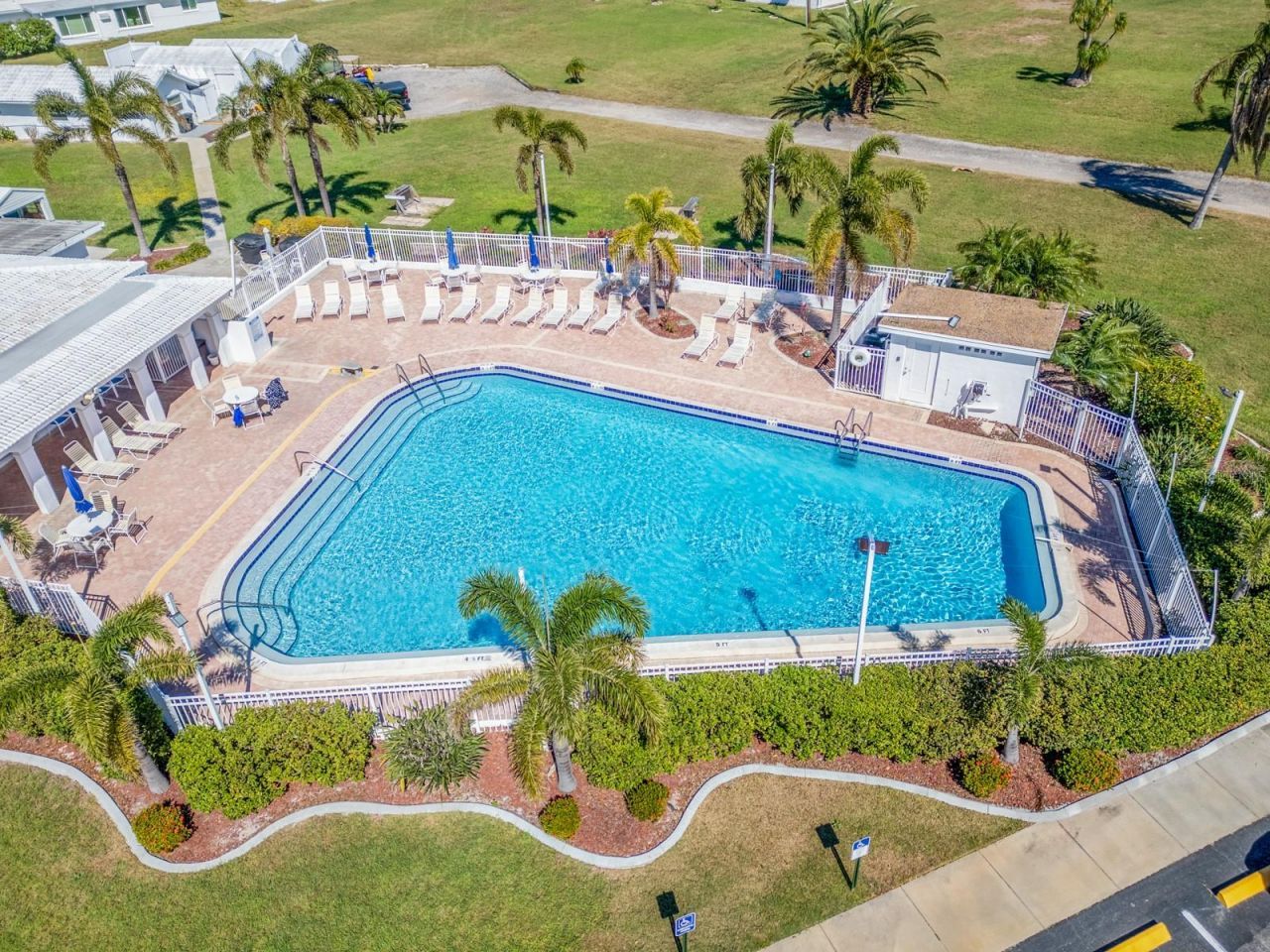 9227 143rd Street, Seminole, FL 33776 Photo