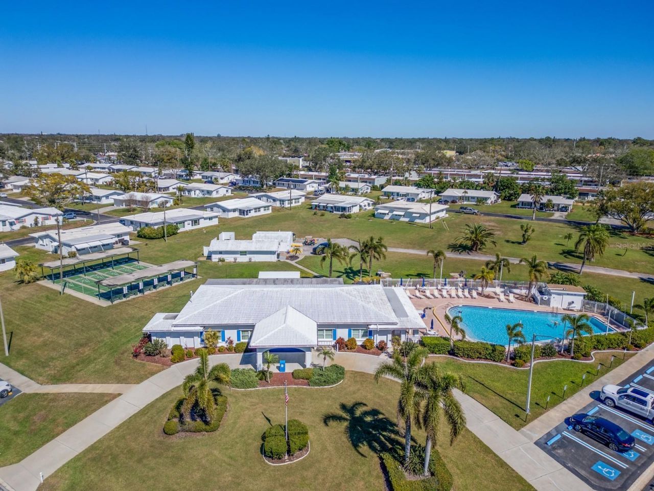 9227 143rd Street, Seminole, FL 33776 Photo