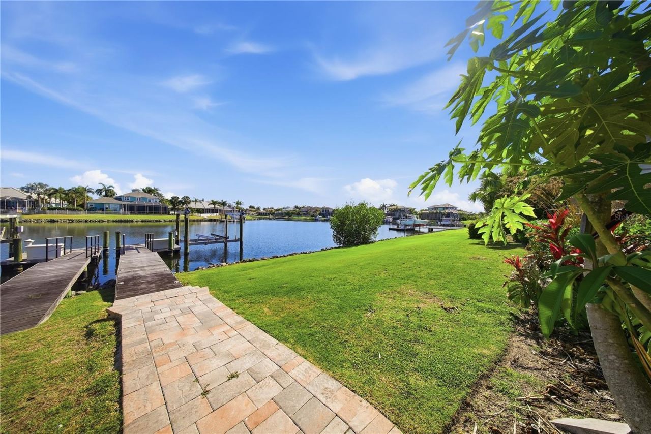 510 Mirabay Boulevard, Apollo Beach, FL 33572 Photo
