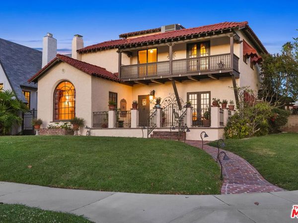 1200 N Cedar Street, Glendale, CA 91207